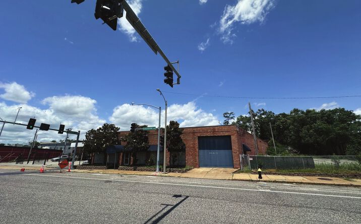 5601-5577 Manchester Rd, St. Louis, MO 63110 | Crexi.com