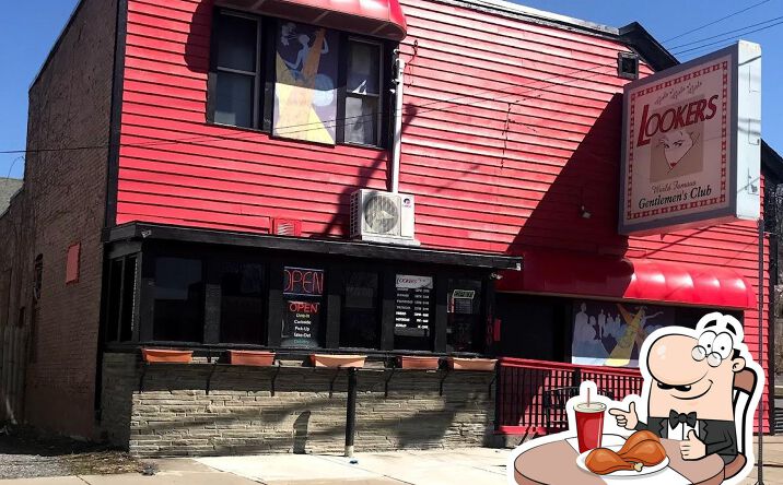 Pictures of Retail property located at 1400 N Salina St, Syracuse, NY 13208 for sales - image #1