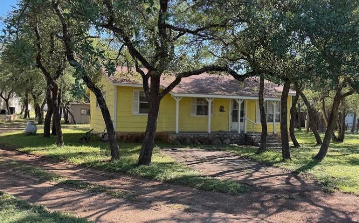 Pictures of Retail, Office property located at 16804 Fitzhugh Rd, Dripping Springs, TX 78620 for sales - image #1