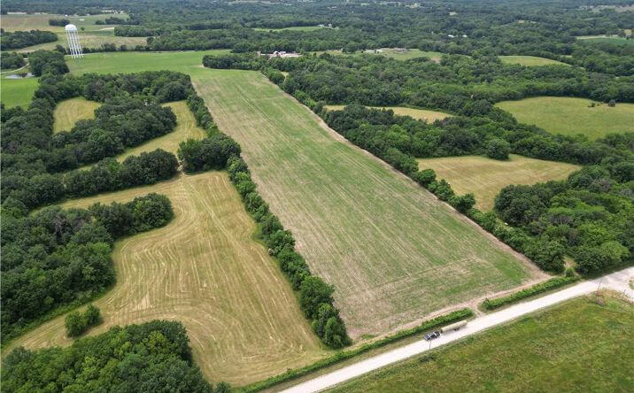 Pictures of Land property located at Gillen Road, Odessa, MO 64076 for sales - image #1