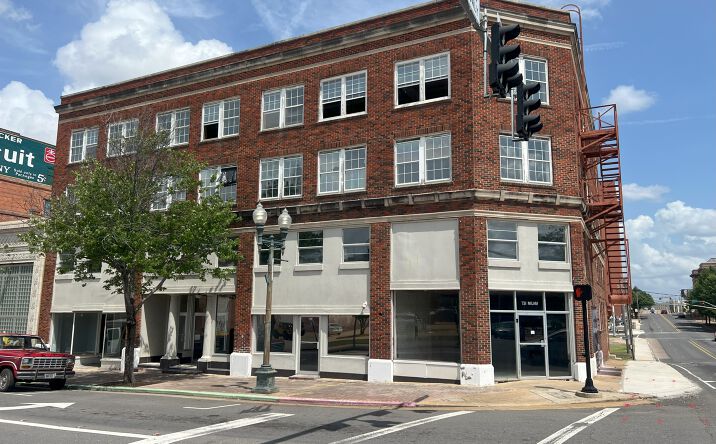 Pictures of Hospitality, Mixed Use, Multifamily property located at 727 Milam St, Shreveport, LA 71101 for sales - image #1