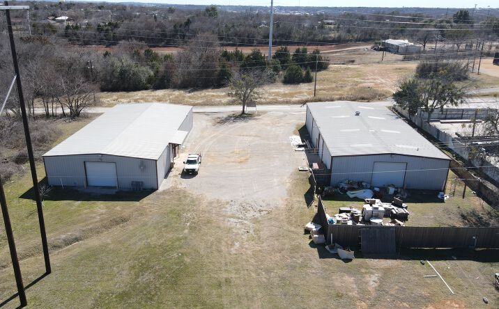 Pictures of Industrial property located at 115 & 127 Samuel Dr., Weatherford, TX 76085 for sales - image #1