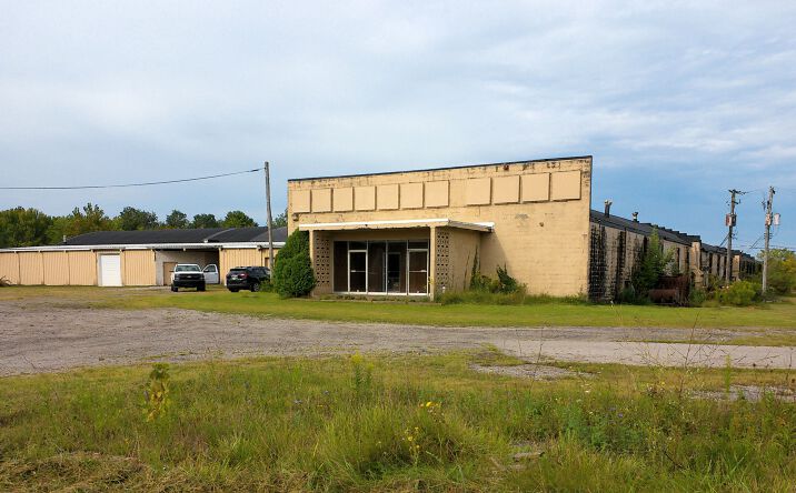 Pictures of Industrial property located at 3729 Jefferson Rd, Plymouth Twp, OH 44004 for sales - image #1