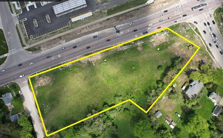 Pictures of Land property located at 6N632 Gary Ave, Roselle, IL 60172 for sales - image #1