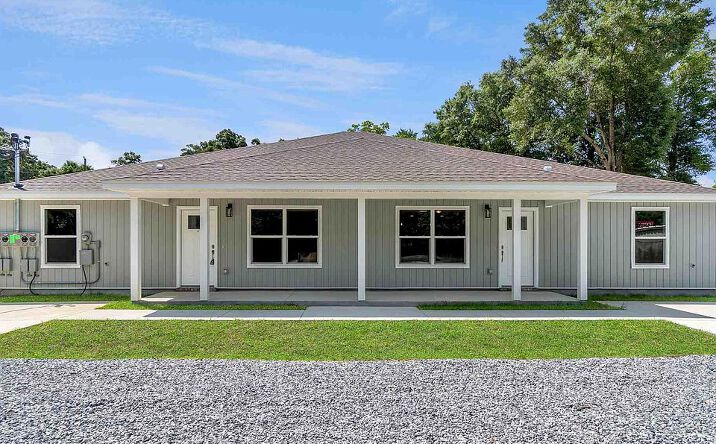 Pictures of Multifamily property located at 50 Fulton Ave, Pensacola, FL 32503 for sales - image #1