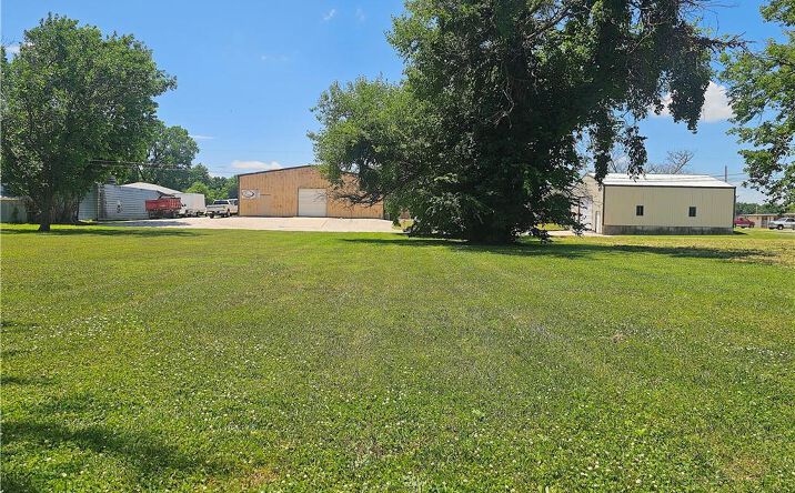 Pictures of Land property located at 610 S Chestnut Street, Iola, KS 66749 for sales - image #1