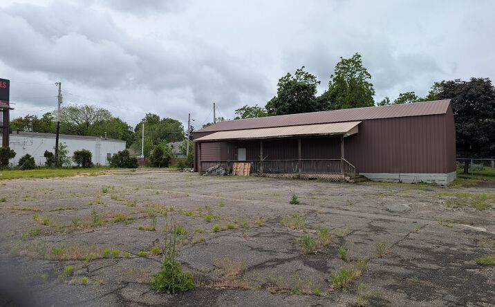 Pictures of Mixed Use property located at 1113 Madison Ave, Anderson, IN 46016 for sales - image #1