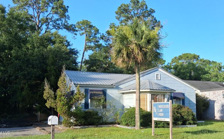 Pictures of Special Purpose property located at 2128 Ingalls Avenue, Pascagoula, MS 39567 for sales - image #1