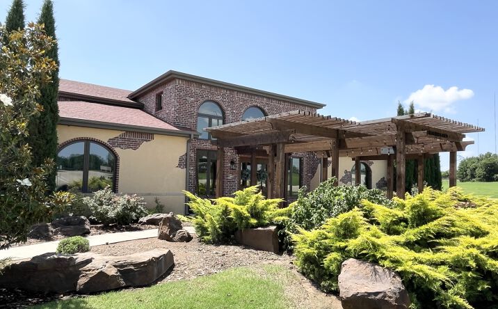 Pictures of Office property located at 11200 North Eastern Ave, Oklahoma City, OK 73131 for sales - image #1
