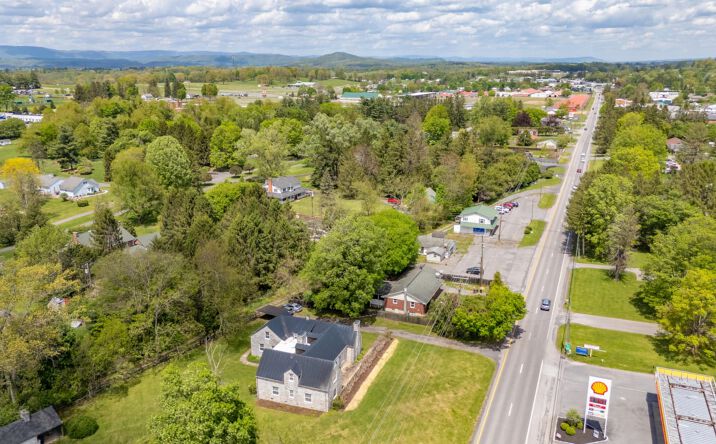 Pictures of Retail, Special Purpose property located at 8789 Seneca Trail, Ronceverte, WV 24970 for sales - image #1
