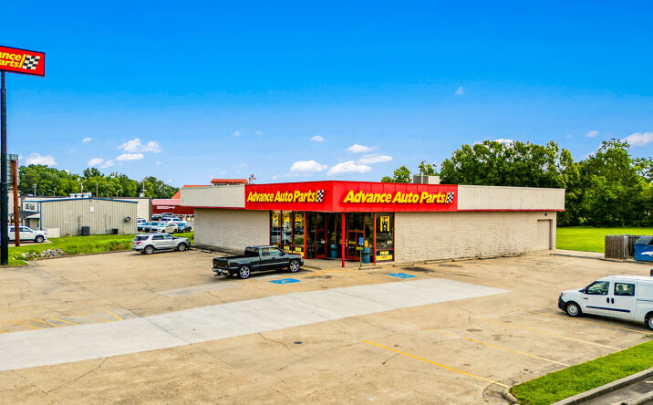 Pictures of Retail property located at 1206 The Boulevard, Rayne, LA 70578 for sales - image #1