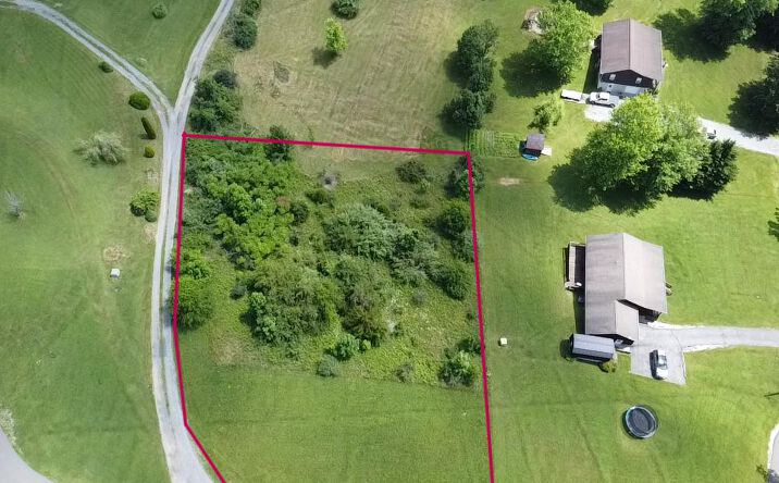 Pictures of Land property located at Lot B Meadow Ln, Peterstown, WV 24963 for sales - image #1