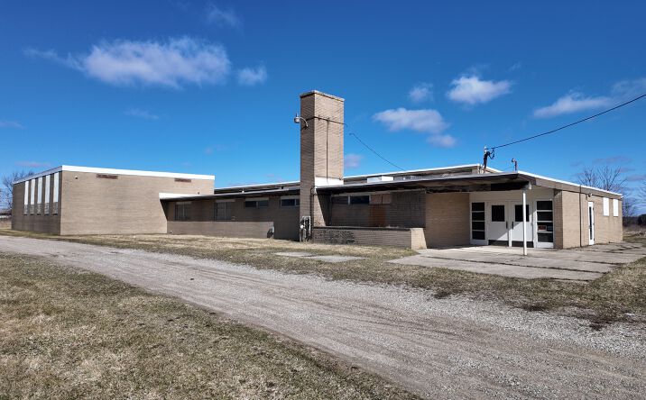 Pictures of Mixed Use, Office, Special Purpose property located at 11700 E Pleasant Lake Rd, Manchester, MI 48158 for sales - image #1