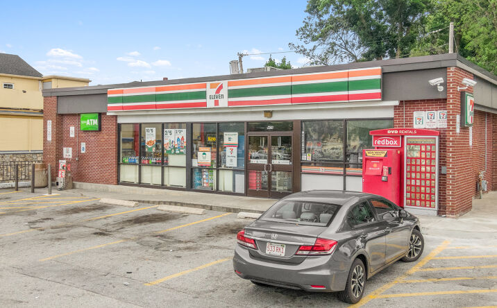 Pictures of Retail property located at 409 Park Ave, Worcester, MA 01610 for sales - image #1