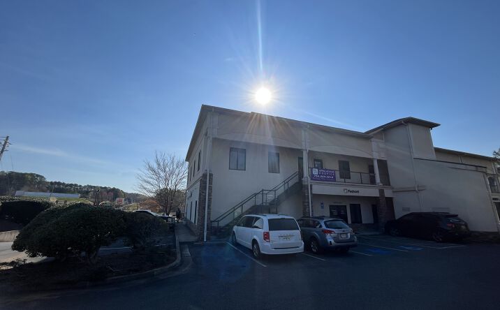 Pictures of Hospitality, Office, Retail property located at 12 Sammy Mcghee Blvd, Jasper, GA 30143 for sales - image #1