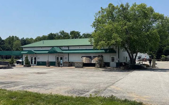 Pictures of Industrial, Office, Retail, Special Purpose property located at 5515 Old Collinsville Rd, Fairview Heights, IL 62208 for sales - image #1