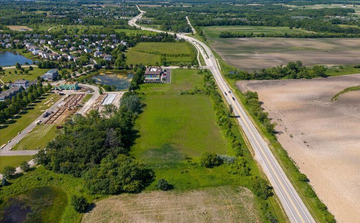 Pictures of Land, Self Storage property located at 40 US-45, Lindenhurst, IL 60046 for sales - image #1