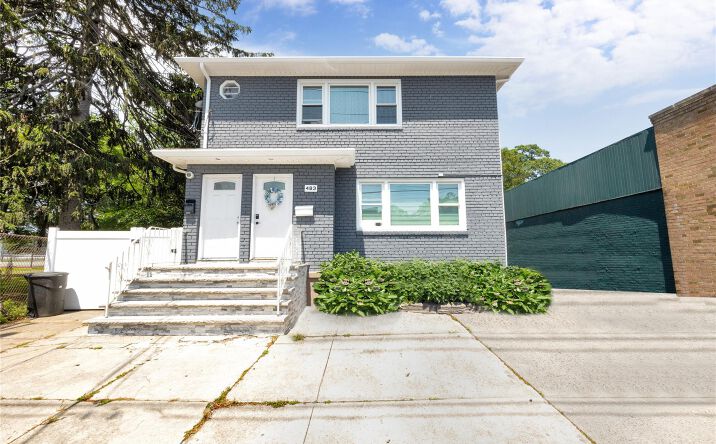 Pictures of Mixed Use property located at 483 Merrick Road, Hempstead, NY 11563 for sales - image #1
