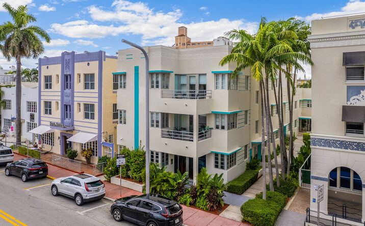 Pictures of Hospitality, Multifamily, Retail property located at 852 Collins Ave, Miami Beach, FL 33139 for sales - image #1