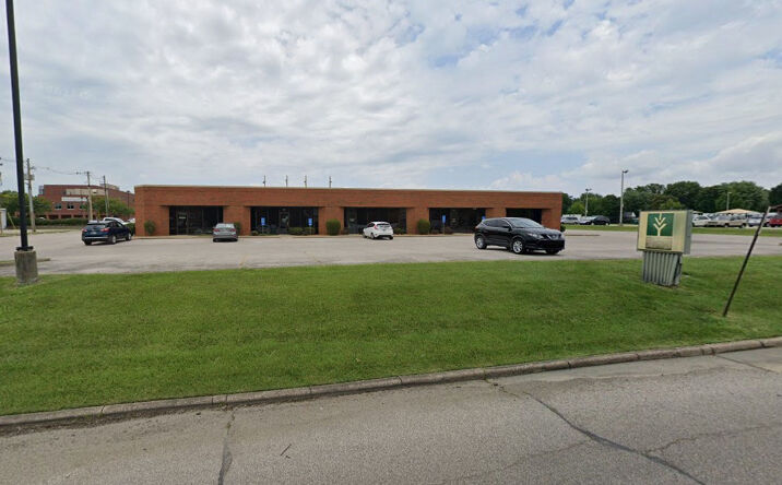 Pictures of Office, Retail property located at 701 Fairway Dr, Evansville, IN 47710 for sales - image #1