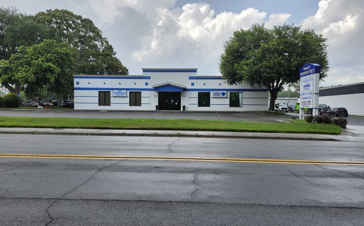 Pictures of Office, Retail property located at 702 Mall Blvd, Savannah, GA 31406 for sales - image #1