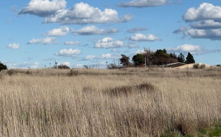 Pictures of Land property located at 1825 W Highland Ave, Hermiston, OR 97838 for sales - image #1