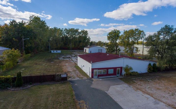 Pictures of Industrial property located at 3905-3291 32nd St, Port Huron, MI 48060 for sales - image #1