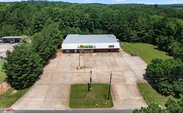 Pictures of Retail property located at 540 W 6th St, Rusk, TX 75785 for sales - image #1