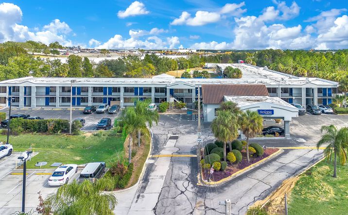 Pictures of Hospitality property located at 44199 US-27, Davenport, FL 33897 for sales - image #1
