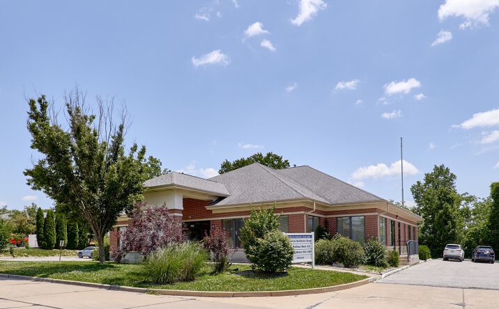 Pictures of Retail, Office property located at 1002 Peruque Crossing Ct, O'Fallon, MO 63366 for sales - image #1