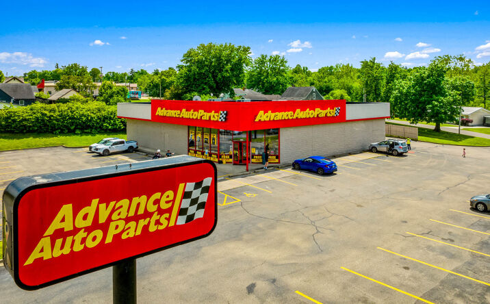 Pictures of Retail property located at 667 East Main Street, Jackson, OH 45640 for sales - image #1