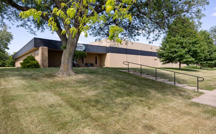 Pictures of Industrial, Office, Retail property located at 2860 Industrial Park Rd, Iowa City, IA 52240 for sales - image #1