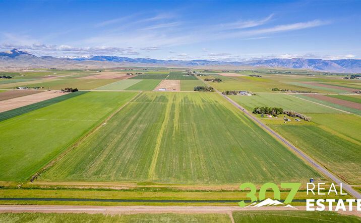 Pictures of Land property located at TBD Lane 10, Powell, WY 82435 for sales - image #1