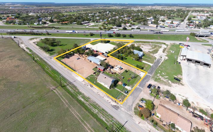 Pictures of Land, Retail, Special Purpose property located at 212 S 5th St, Jarrell, TX 76537 for sales - image #1