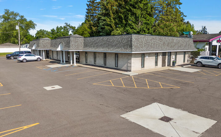 Pictures of Office property located at 48701 Van Dyke Ave, Shelby Township, MI 48317 for sales - image #1