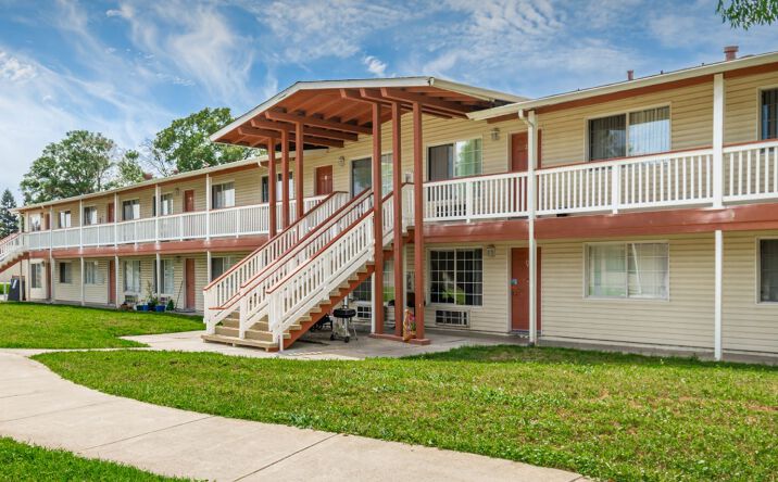 Pictures of Multifamily property located at 3429 Evergreen Cir, West Sacramento, CA 95691 for sales - image #1