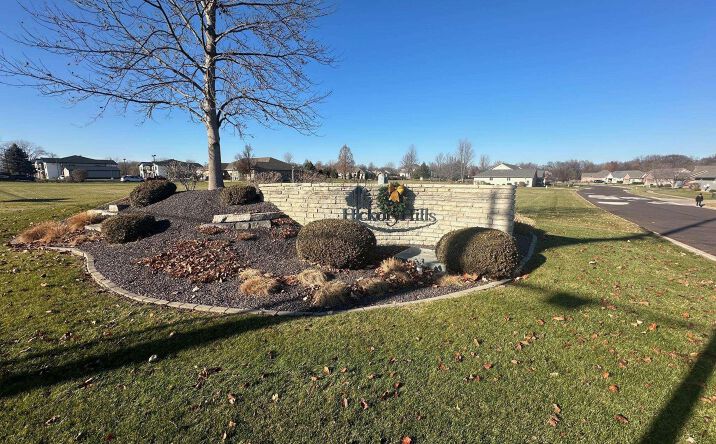 Pictures of Land property located at LOT 7 HICKORY Lane, Pekin, IL 61554 for sales - image #1