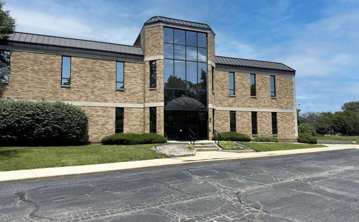 Pictures of Office property located at 3820 Edison Lakes Pkwy, Mishawaka, IN 46545 for sales - image #1
