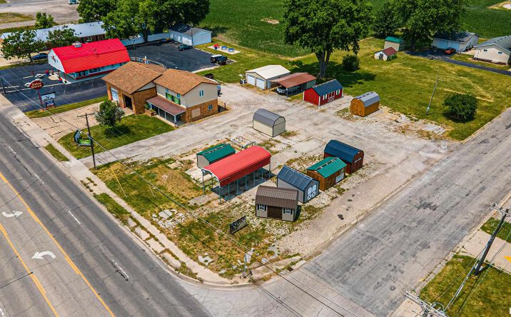 Pictures of Land property located at 912 WOODLAWN Road, Lincoln, IL 62656 for sales - image #1