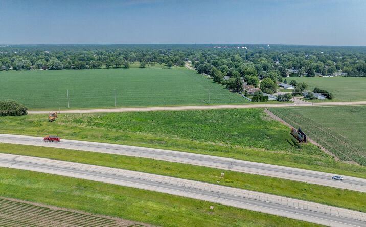 Pictures of Land property located at 400 BLK LINWOOD Road, Galesburg, IL 61401 for sales - image #1