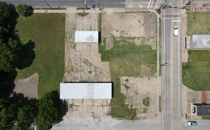 Pictures of Land property located at 111 S Dallas Ave, Lancaster, TX 75146 for sales - image #1