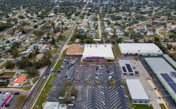 Pictures of Retail property located at 5802 54th Ave N, Kenneth City, FL 33709 for sales - image #1