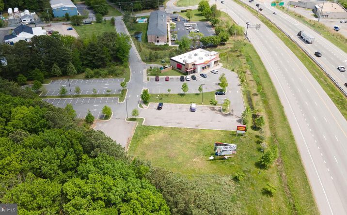 image of property at 131 VFW AVE Grasonville MD 21638-1054