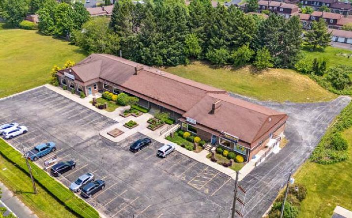 Pictures of Office, Retail property located at 2603 S Cleveland Ave, St. Joseph, MI 49085 for sales - image #1