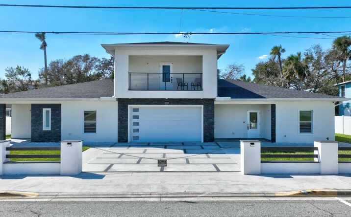 Pictures of Multifamily, Land property located at 223 N PENINSULA Drive, Daytona Beach, FL 32118 for sales - image #1