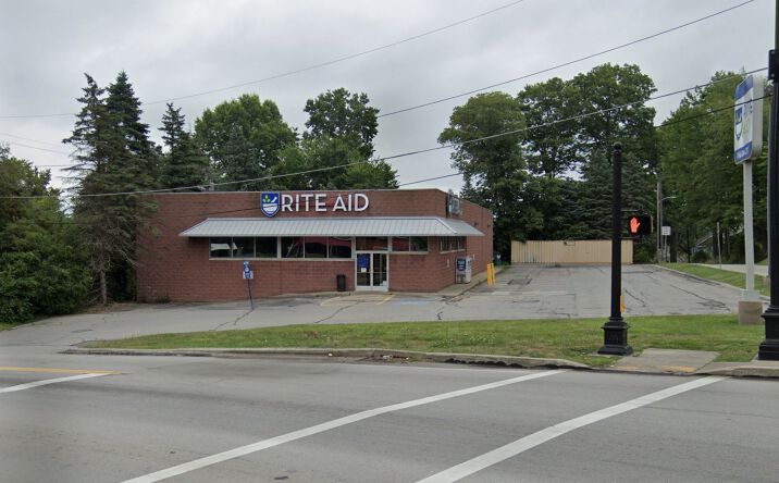 Pictures of Retail property located at 100 Franklin St, Mercer, PA 16137 for sales - image #1