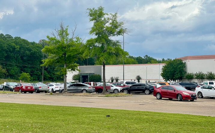 Pictures of Retail, Industrial property located at 5912 US 49, Hattiesburg, MS 39401 for sales - image #1