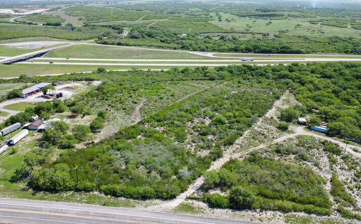 Pictures of Land property located at 00 FM 3024, Mathis, TX 78380 for sales - image #1
