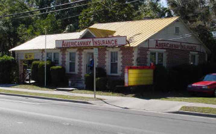 image of property at 608 N MAIN ST Chiefland FL 32626-1101