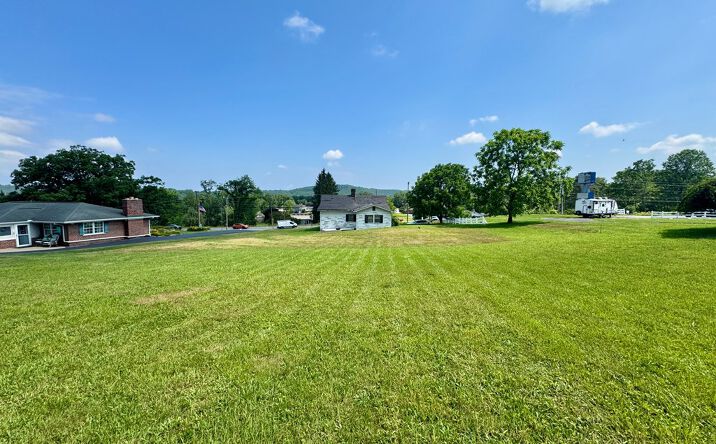 Pictures of Retail property located at Ritter Dr., Daniels, WV 25832 for sales - image #1
